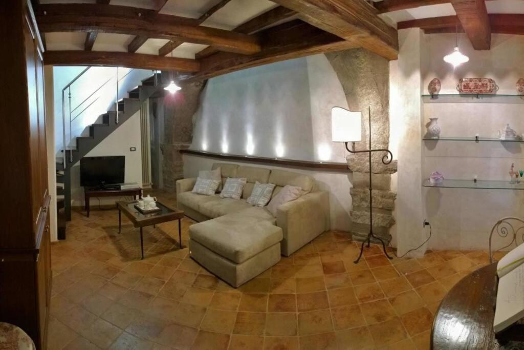Santa Maria Ad Valetudinarium Daire Abbadia San Salvator Dış mekan fotoğraf